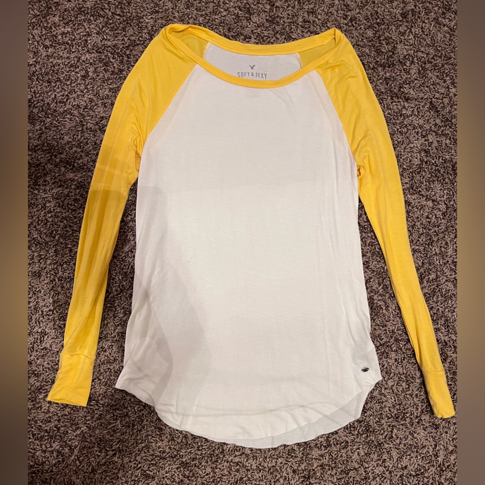 American eagle long sleeve tee